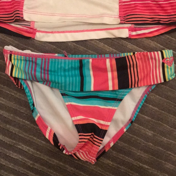 Bikini & Rashguard Set -Roxy - Picture 4 of 5